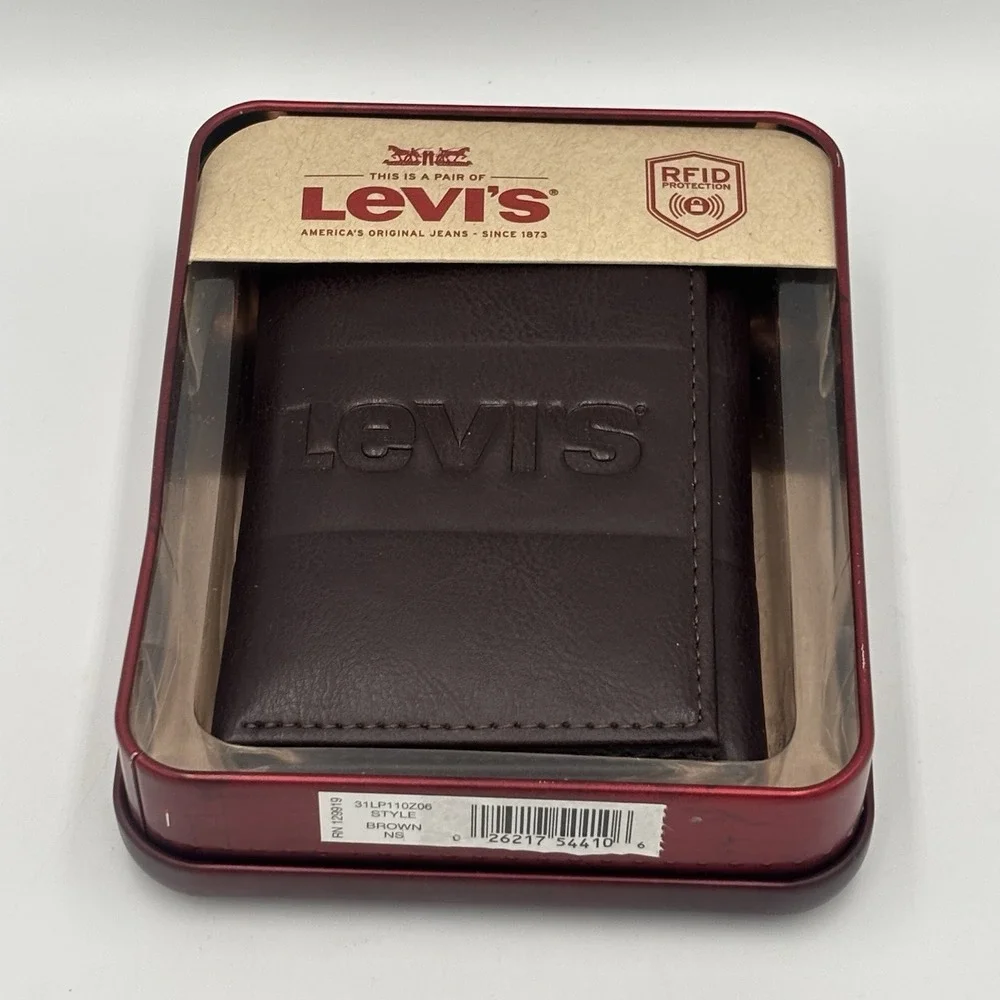 Levi's Men's RFID-Blocking‎ Coated Leather Trifold Wallet Brown